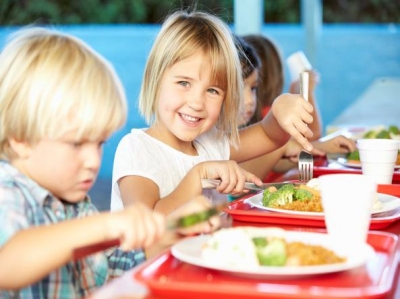 Mensa bio e plastic free nelle scuole di Matera, aperte le iscrizioni